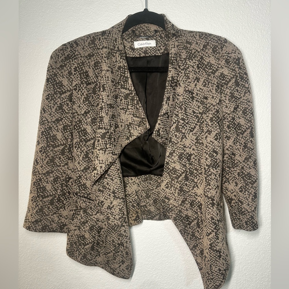 Calvin Klein 3/4 sleeved blazer